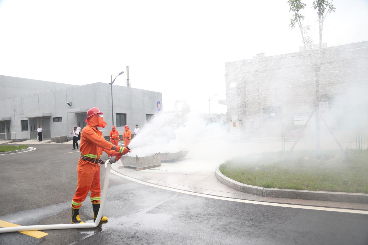 1688113637490097631.jpg 0O6A1921.jpg